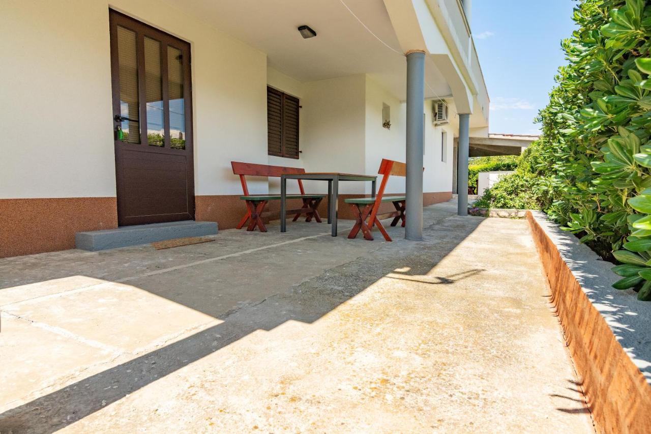 Apartment Dumicic 2 Mundanije Екстер'єр фото